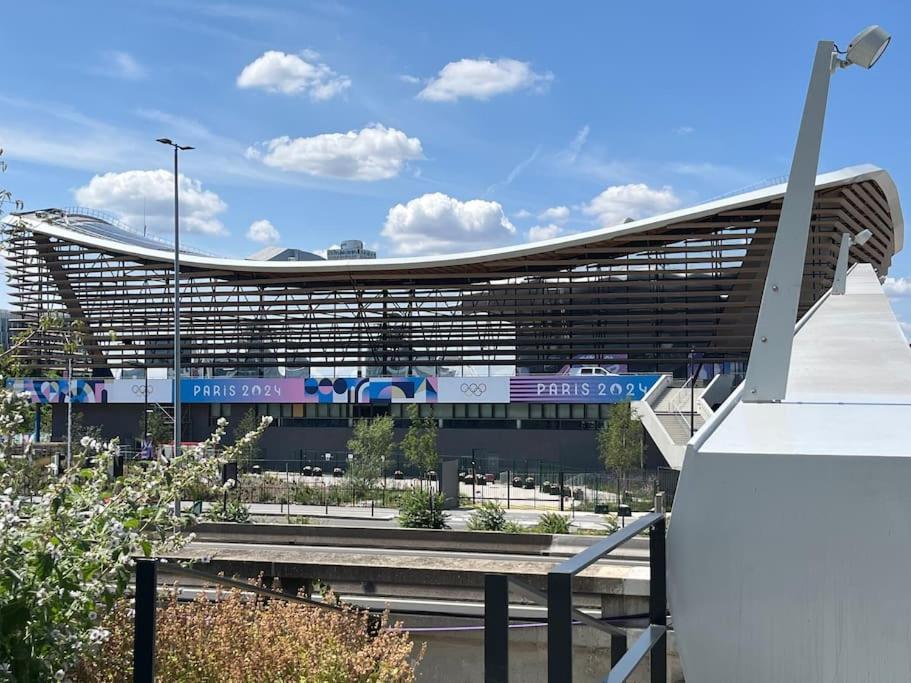 La Maison Rayofam, A 30 Min De Paris, A 5 Min Du Stade De France Saint-Denis  Exteriör bild